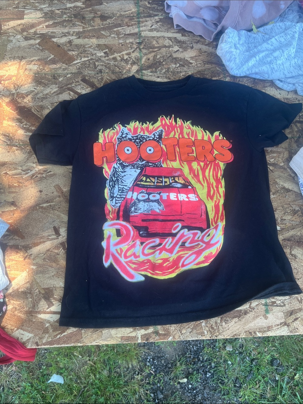 Hooters Black Kids Racing Tee with Flame Graphic